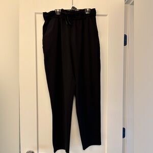 Lululemon Size 8 Stretch Highrise 7/8 Drawstring Pant